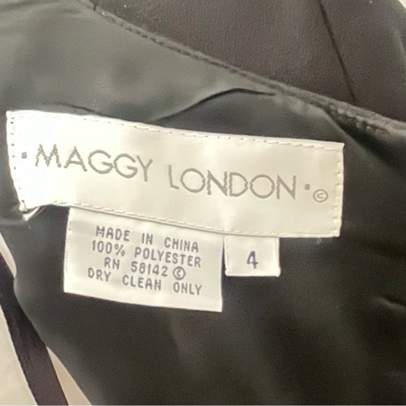 Maggy London Silk‎ Black Sheath Formal Dress Sz 4 Pad Shoulder Lined Party NWT - Picture 2 of 9
